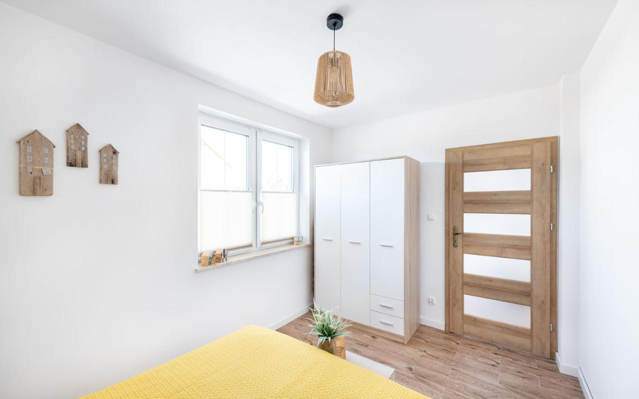 Dom Latarnika Apartment ยารอสวาเวียซ ภายนอก รูปภาพ