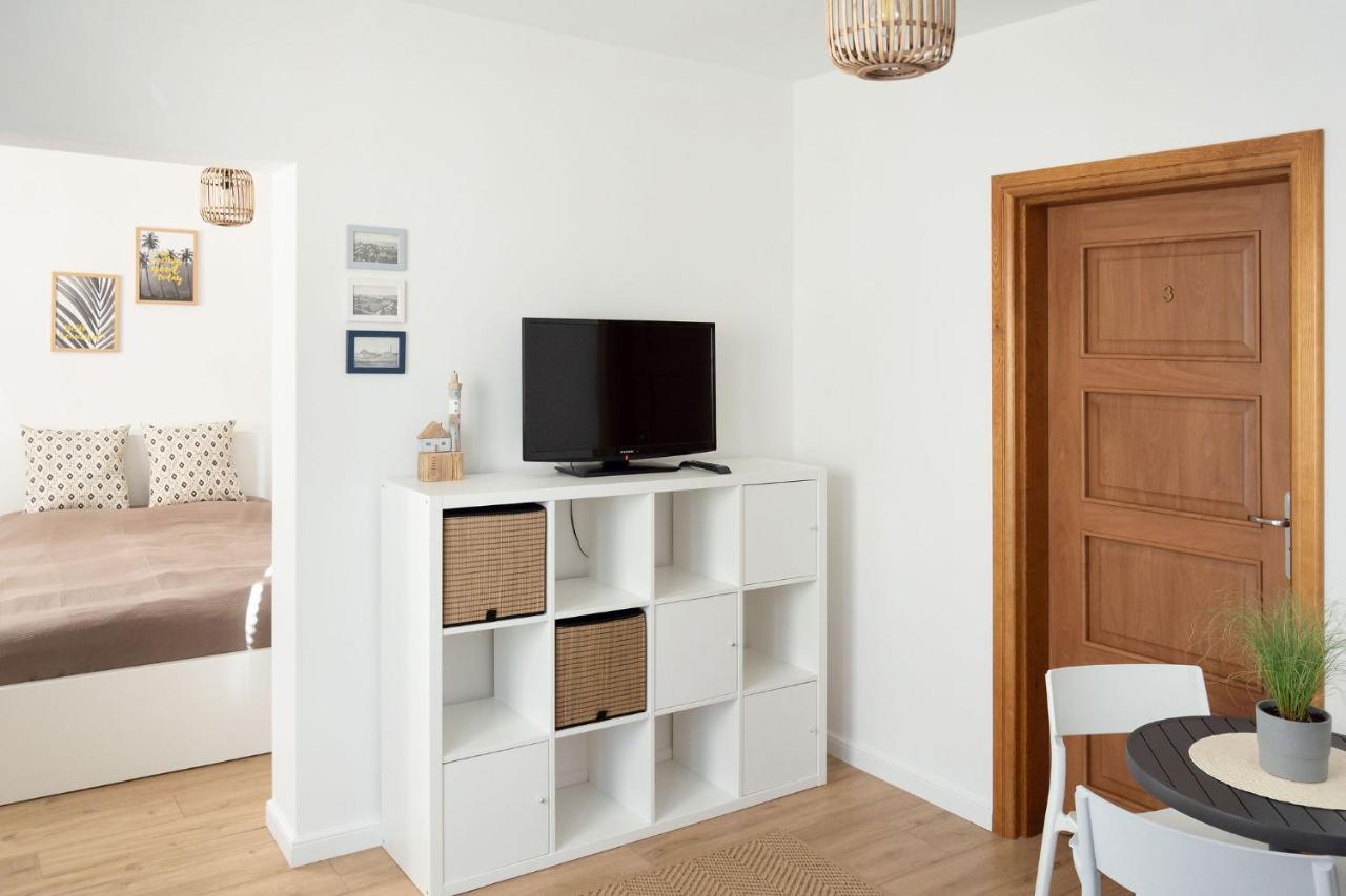 Dom Latarnika Apartment ยารอสวาเวียซ ภายนอก รูปภาพ